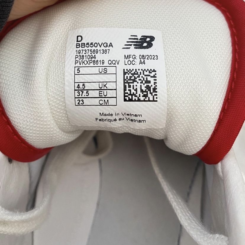 Sneakers New Balance 550 Premium Vintage Red 37.5