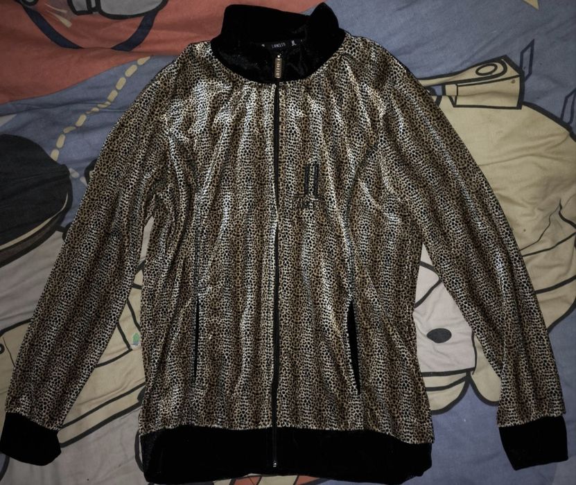 Леопардова кофта,Плащ Тренч зміїний,Спідниця чорна,штани карго затяжки