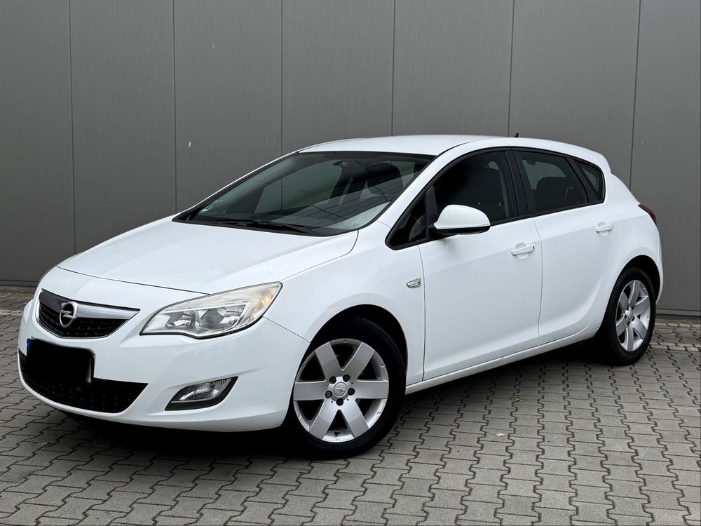 Opel Astra J 1.7 CDTi 110KM *Klimatronik*Navi*CD/DVD*Zadbana*Alu