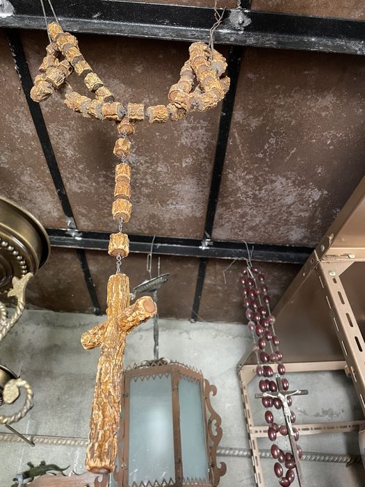 Terços antigos em bom estado