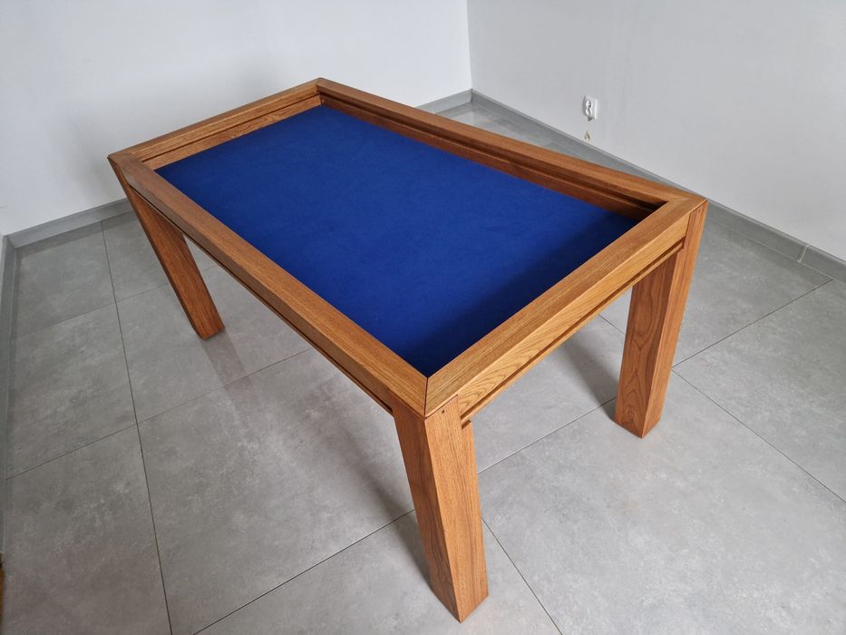 Stół do gier planszowych