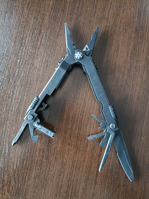Multitool SOG Multi Plier 600 SightTool plus komplet przecinaków