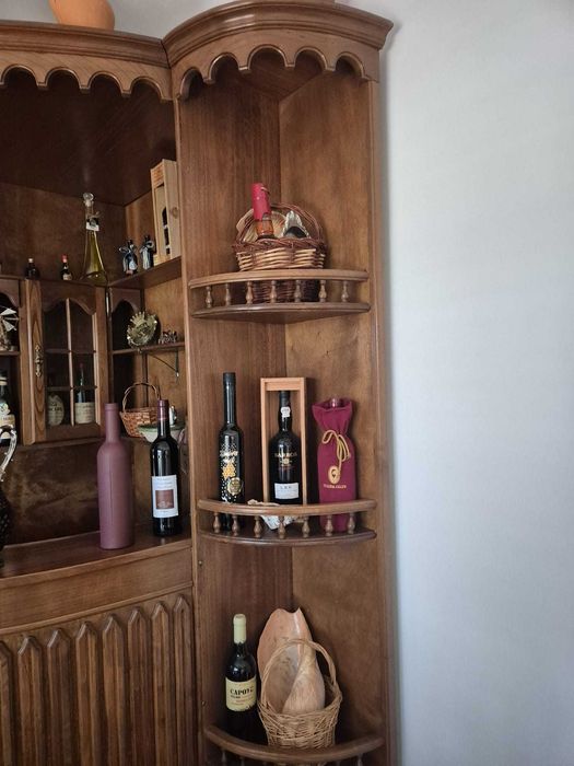 Móvel Bar Antigo em Madeira Maciça