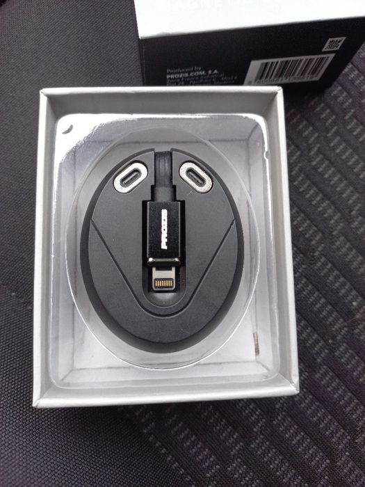 Cabo USB Retrátil Magnético 3-em-1 Prozis