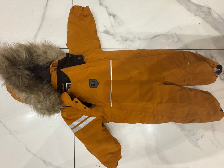 Zimowy kombinezon marki Lindberg