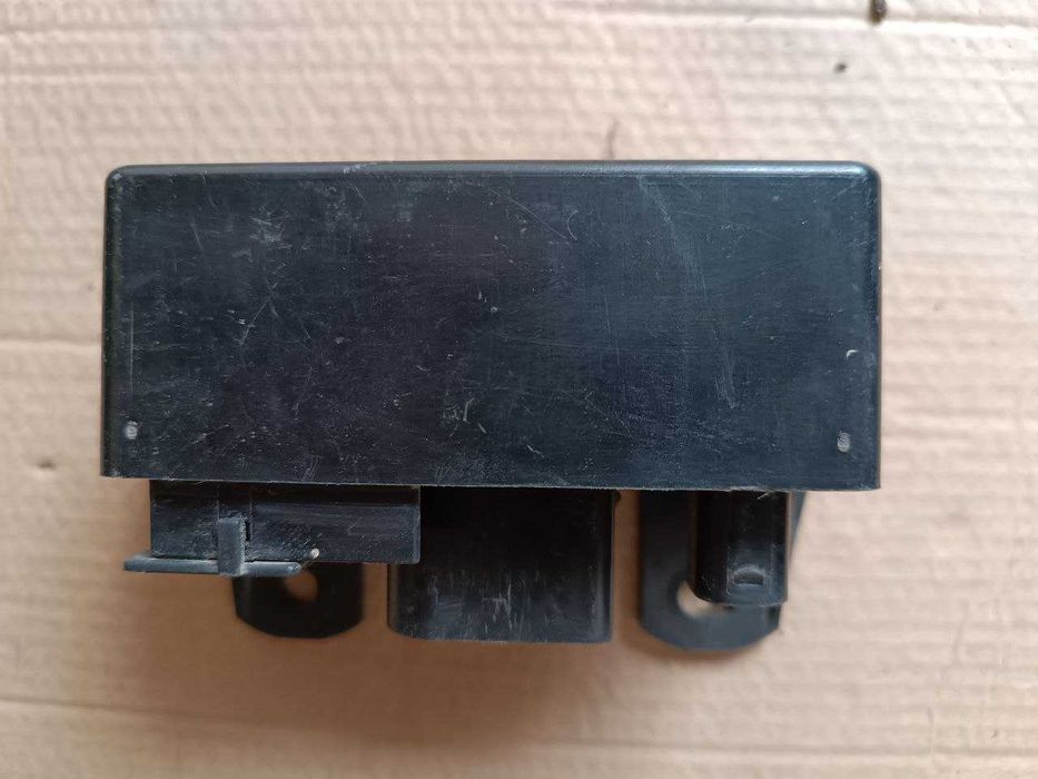 Реле регулятор свічок накалювання для Mercedes W210 2.2D.