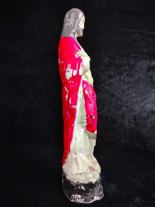 Stara gipsowa figurka Serca Jezusa