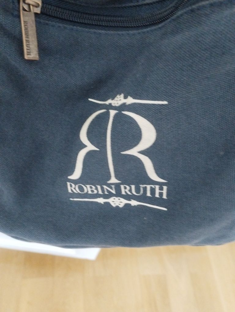 Listonoszka firmowa Robin Ruth