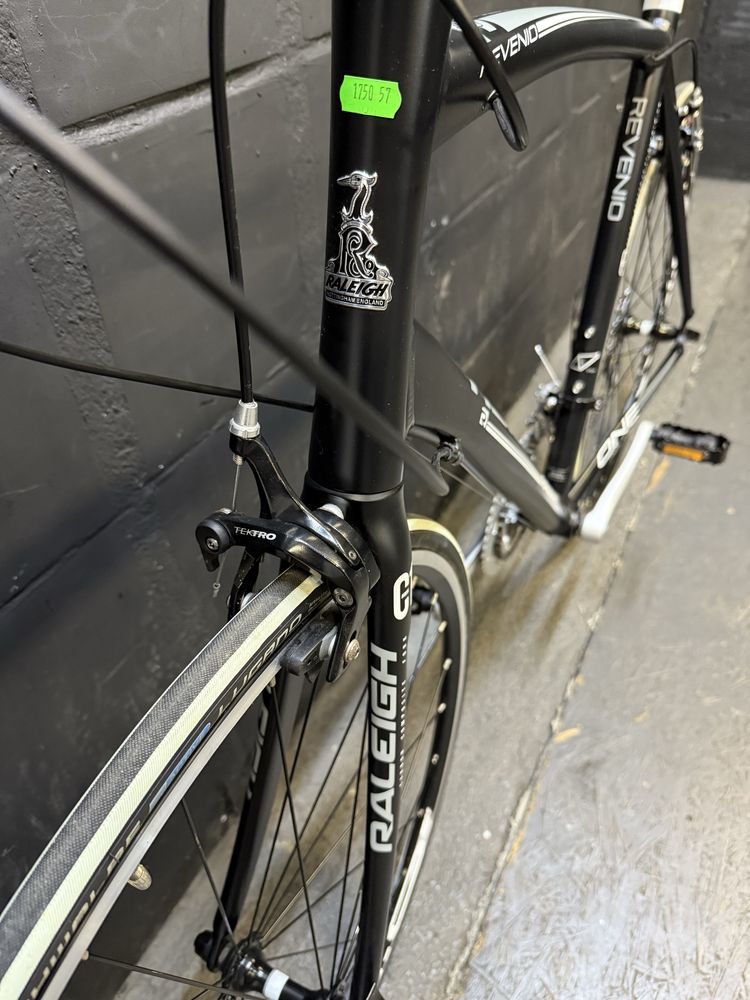 Rower szosowy Raleigh Revenio męski Shimano 57 cm Urban Bikes