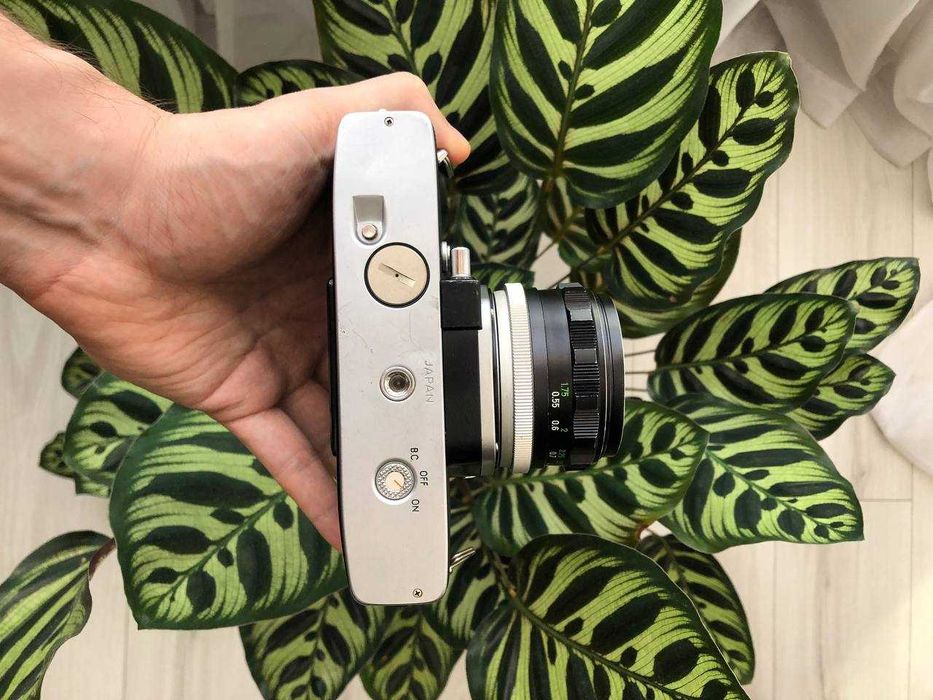 Фотокамера Minolta SRT 101 Обєктив Minolta Rokkor PF MC 55mm 1.7