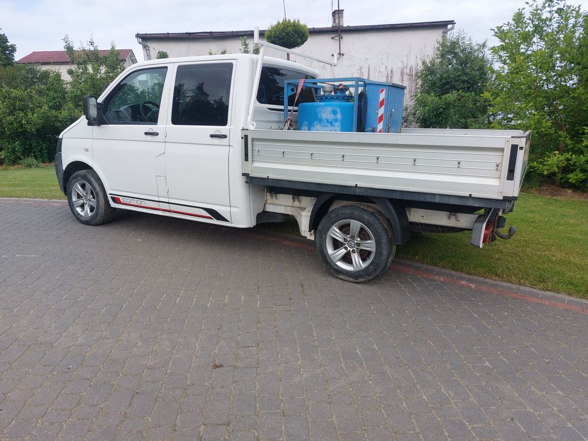 Volkswagen t5 doka  FV vat 140 koni
