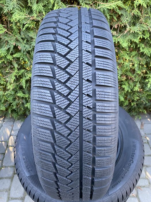 Зимова резина 215/65 r-17 Continental WinterContact ts850p