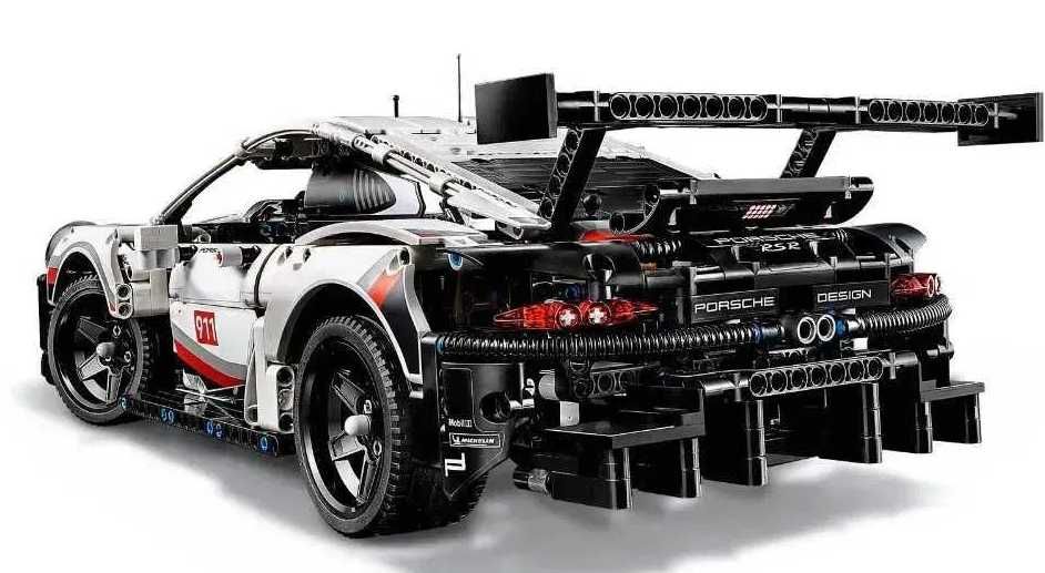 У коробці! Конструктор Porsche 911 RSR Technic 42096 Lego 1580 деталей