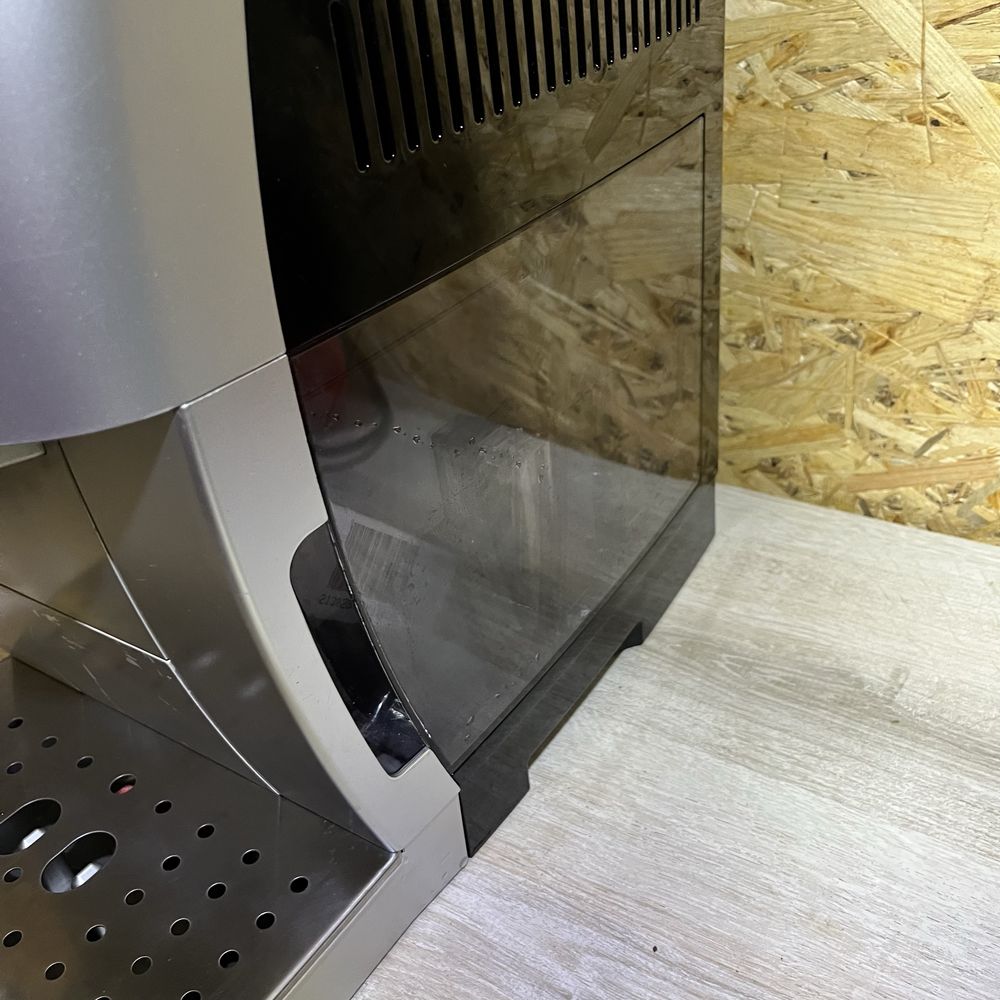 Кофемашина Delonghi Magnifica S