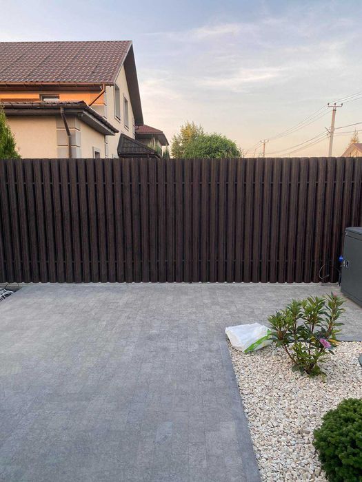 Штахетник, Штакетник металевий Двосторонній