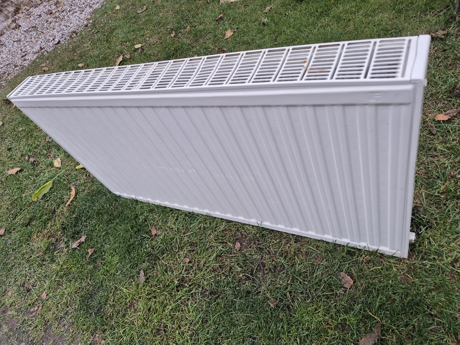 Grzejnik 120 cm x 60 cm x 12 cm