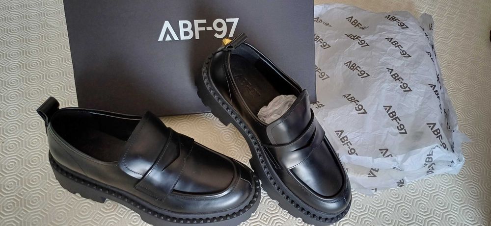 Sapatos "ABF-97" Pele