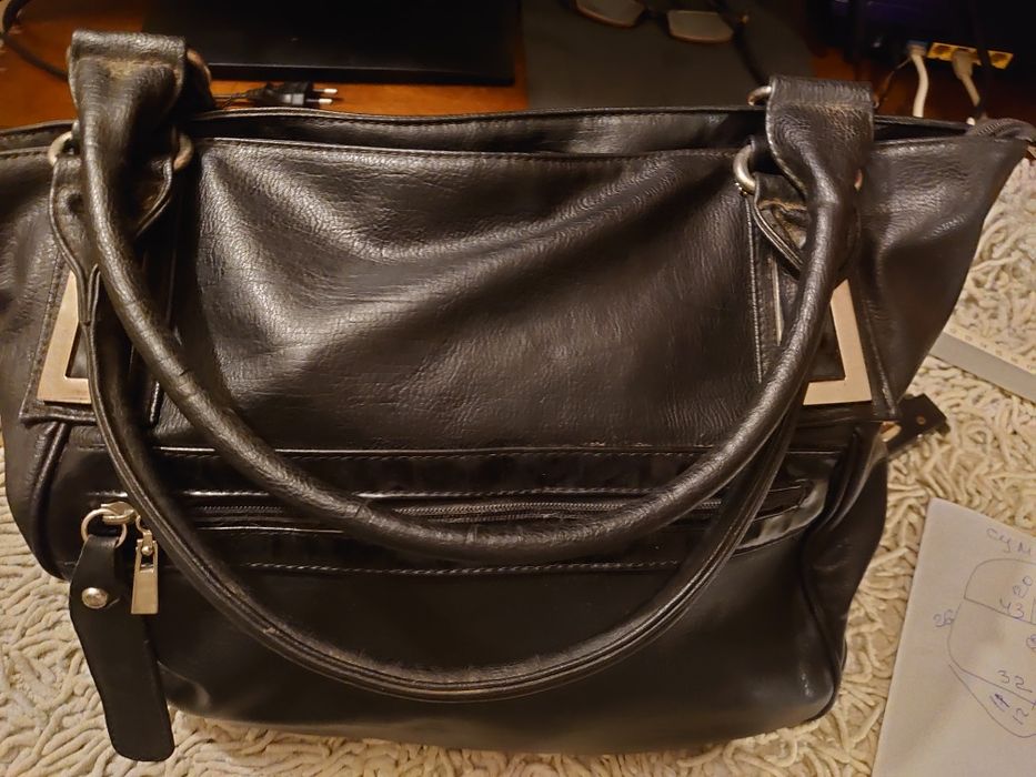 Сумка чорна жіноча