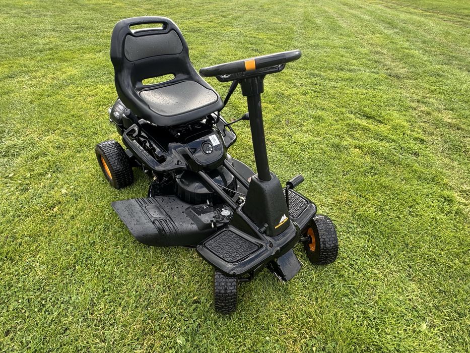 Ciągniczek do koszenia trawy McCULLOCH