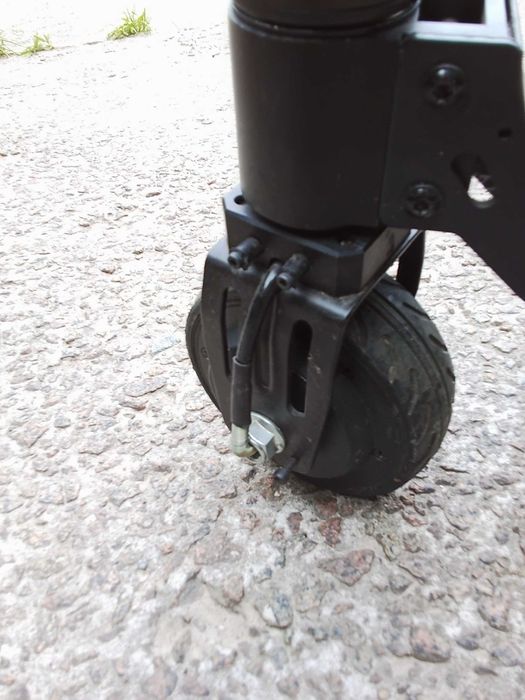 Електросамокат складаний "J MOVE".