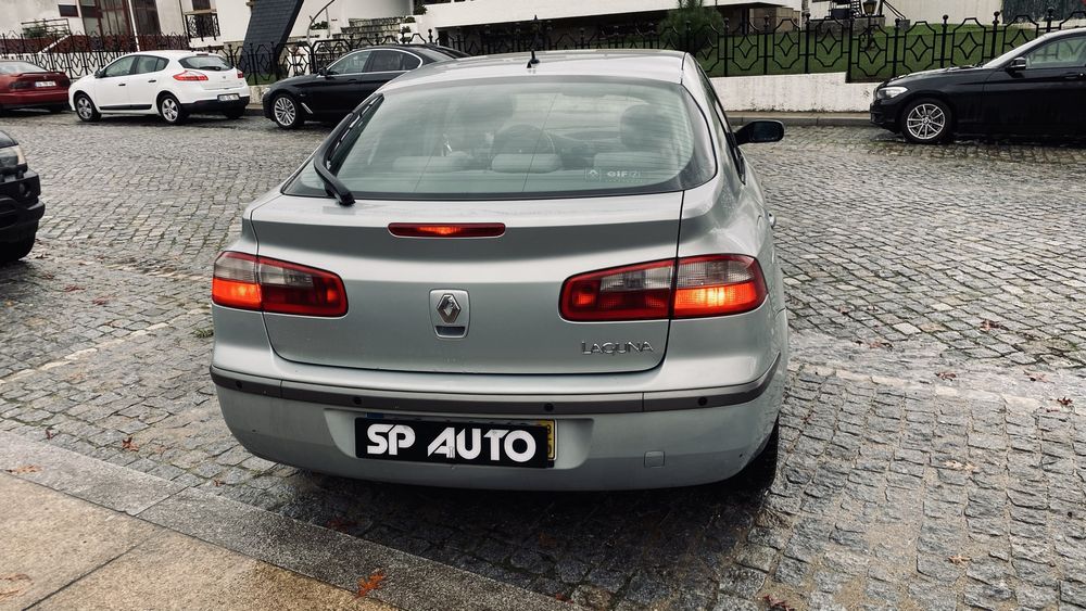 Renault laguna 1.9D 2003