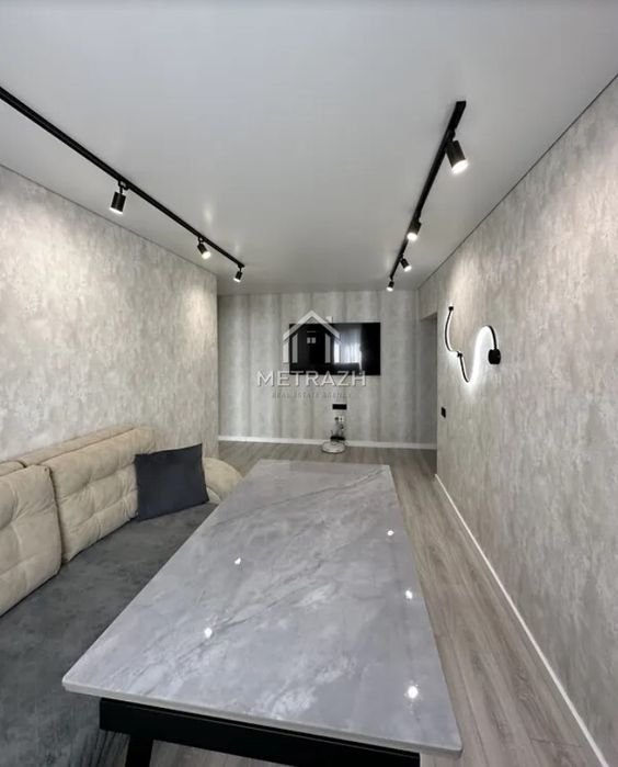 Продам шикарну 3х к квартиру , Гагарина,44 ( код 87118)