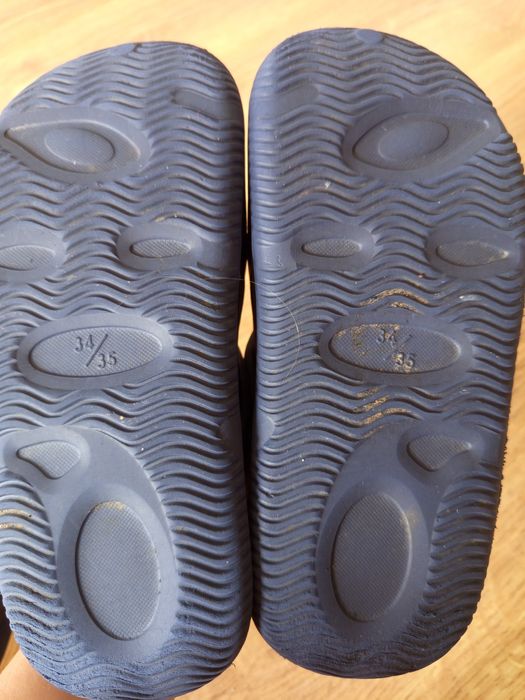 Dwie pary Crocsow rozm 34/35