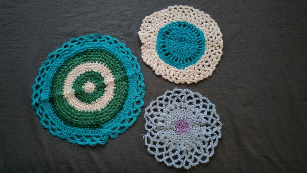 Салфетка вязаная круглая