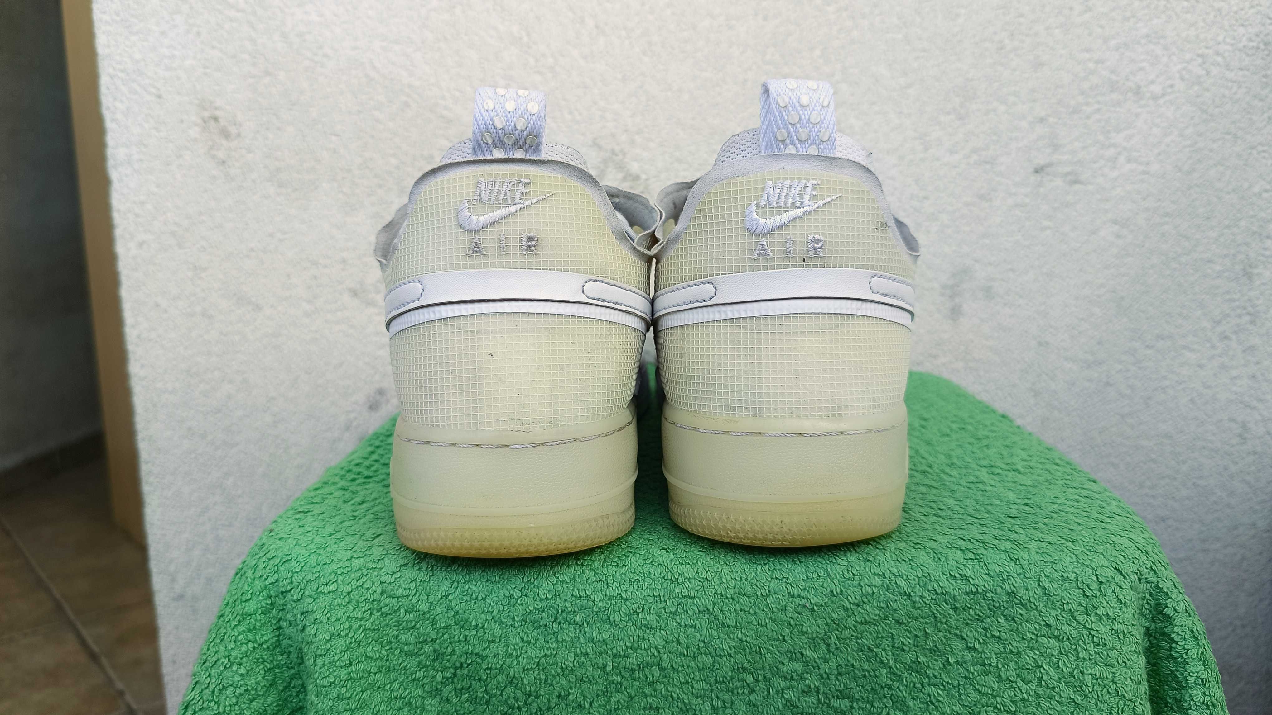 NIKE AIR FORCE 1 REACT r.43 skóra białe