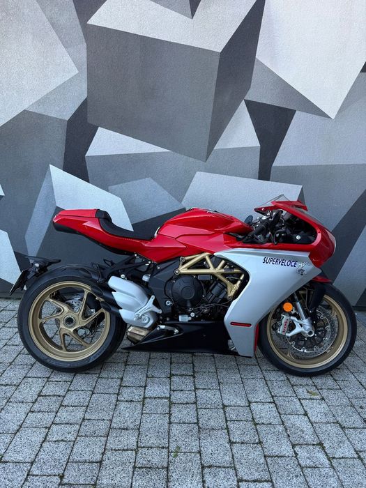 MV AGUSTA Superveloce MV Augusta Superveloce NOWA, rej 2024 Wyprzedaż kolekcji TANIO !!!