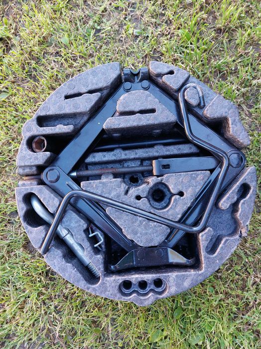 Продам комплект до запаскі АСТРА ЗАФІРА