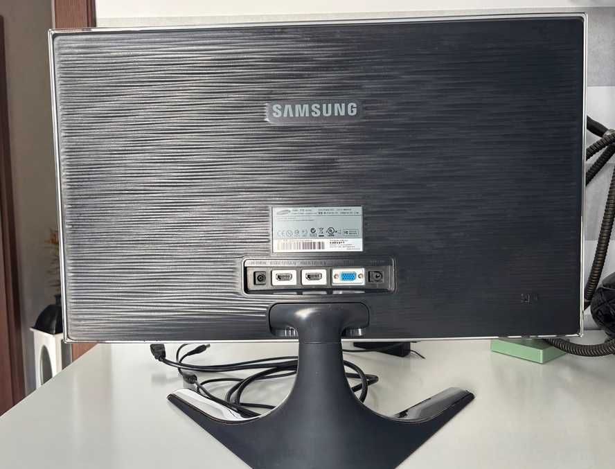 Monitor Samsung  SYNCMASTER BX2350 LS23B5HVFH