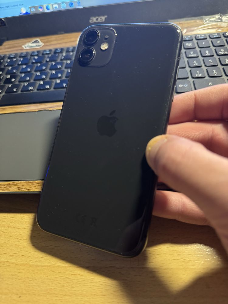 iphone 11 б/у в добрі руки
