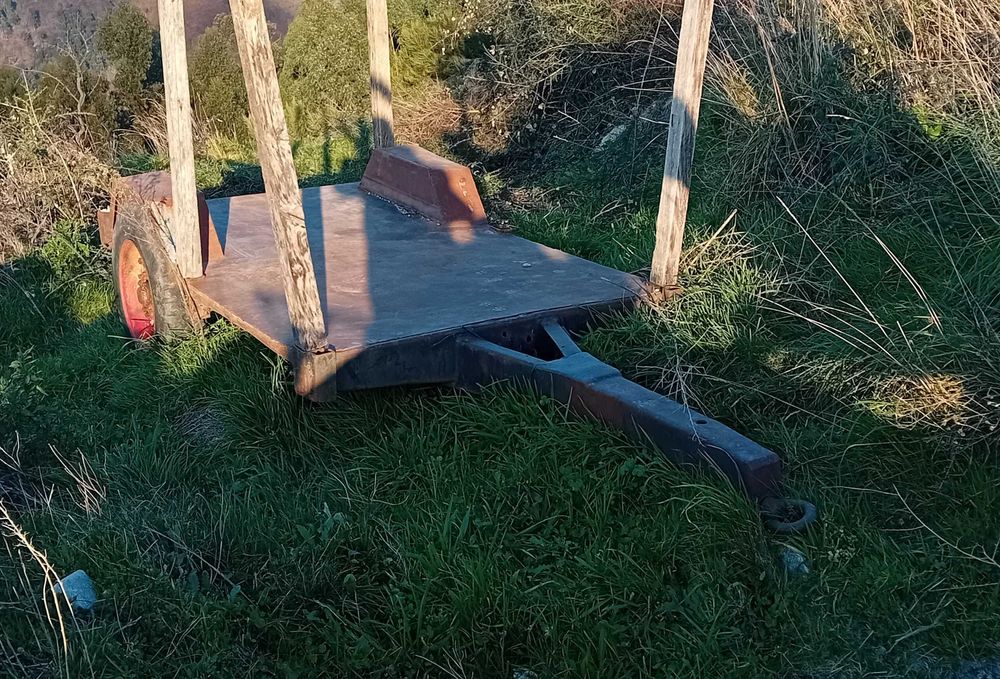 Reboque agricola sem báscula