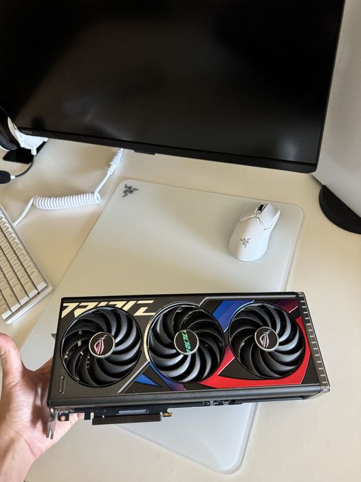 Placa Gráfica Asus Rog Strix Geforce Rtx 4070 ti