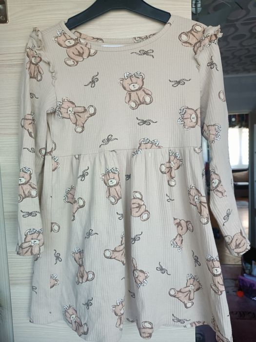 Sukienka dziewczęca rozmiar 128