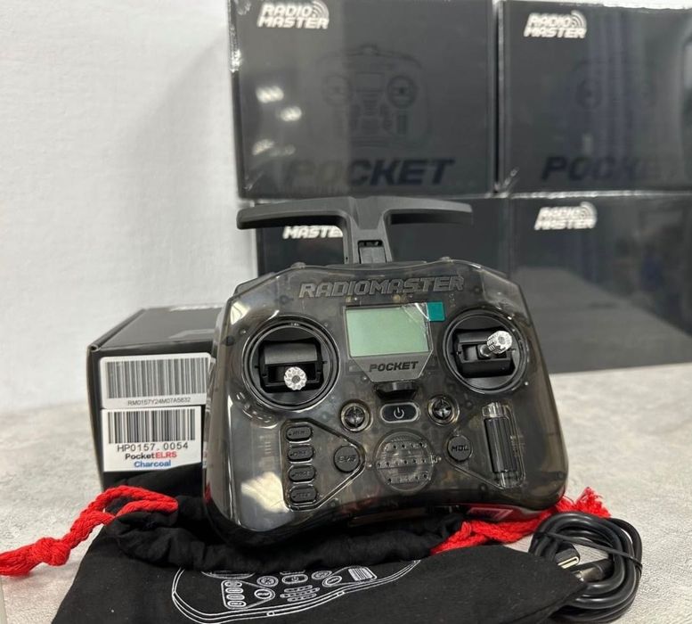 В наявності Radiomaster Pocket ELRS 2.4 M2 FCC пульт для FPV дрона