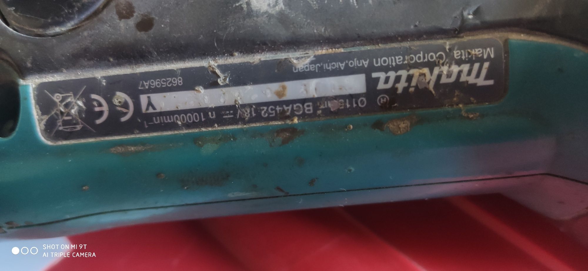 Szlifierka kątowa Makita bga452 18v