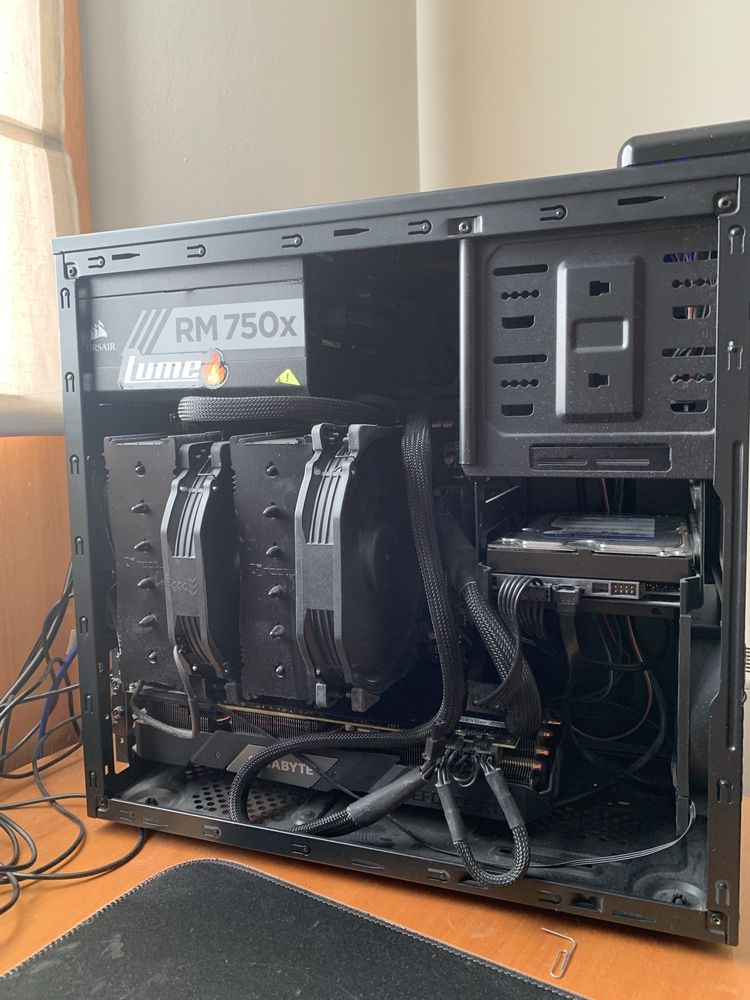 Torre PC GAMING Ryzen 7 5700X + 2070 Super + 32GB Ram + Perifericos