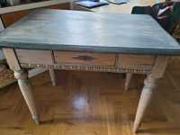 Stół drewniany szary