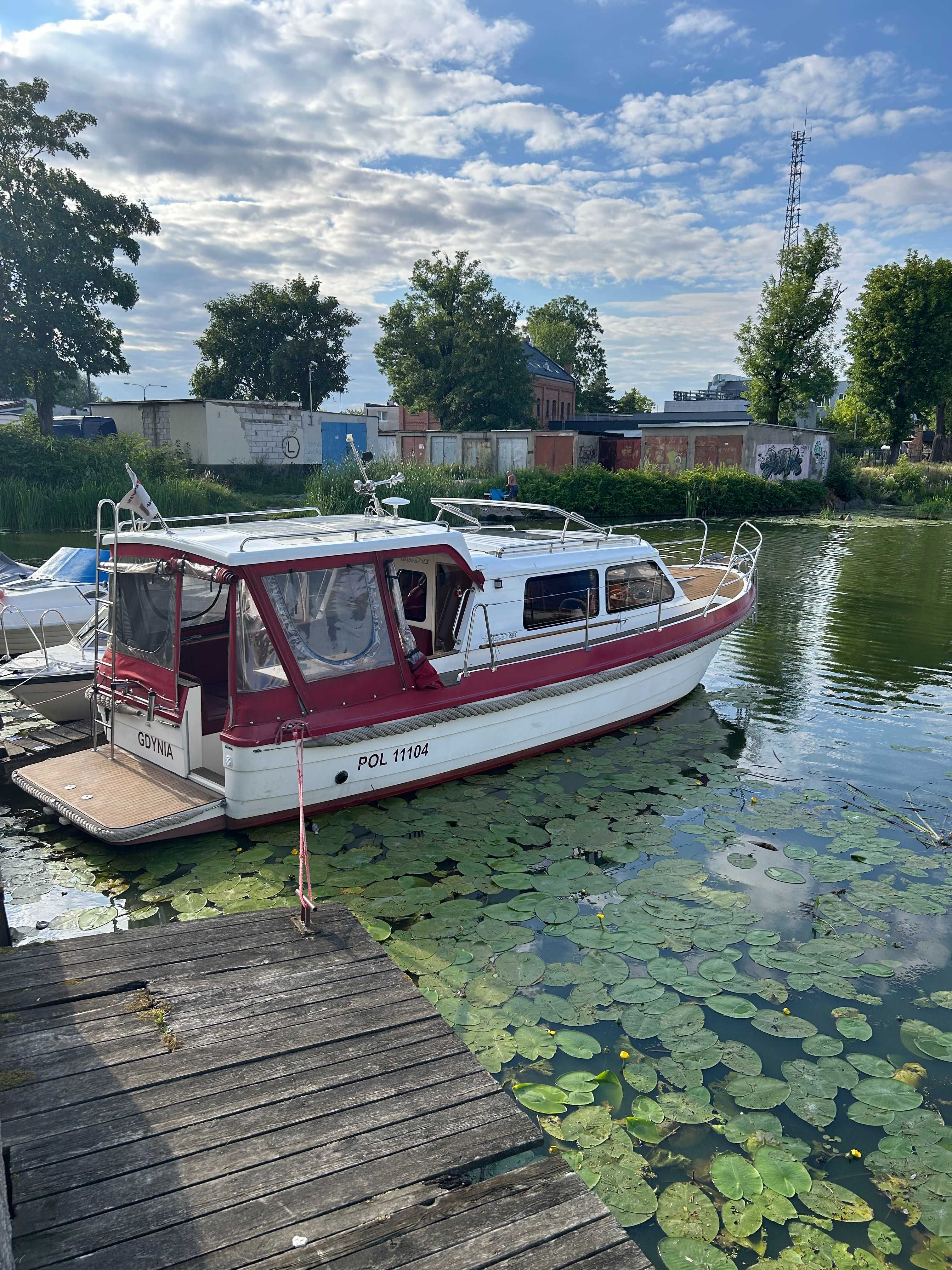 Sprzedam łódź spacerowo-turystyczną TARPAN 28