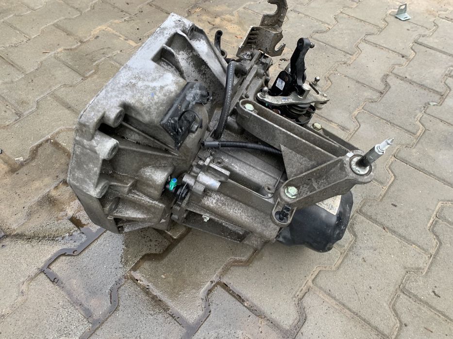 Кпп коробка передач ниссан жук 1.6 Nissan juke разборка