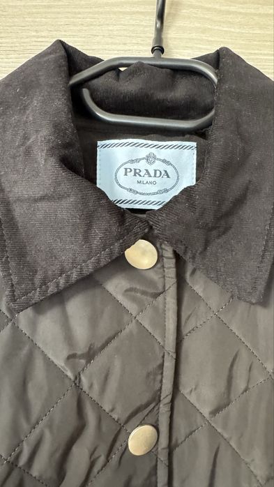 Демі куртка Prada XS, S в гарному стані