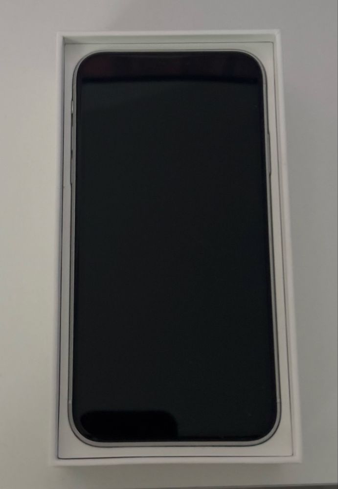 iphone xr 64 gb