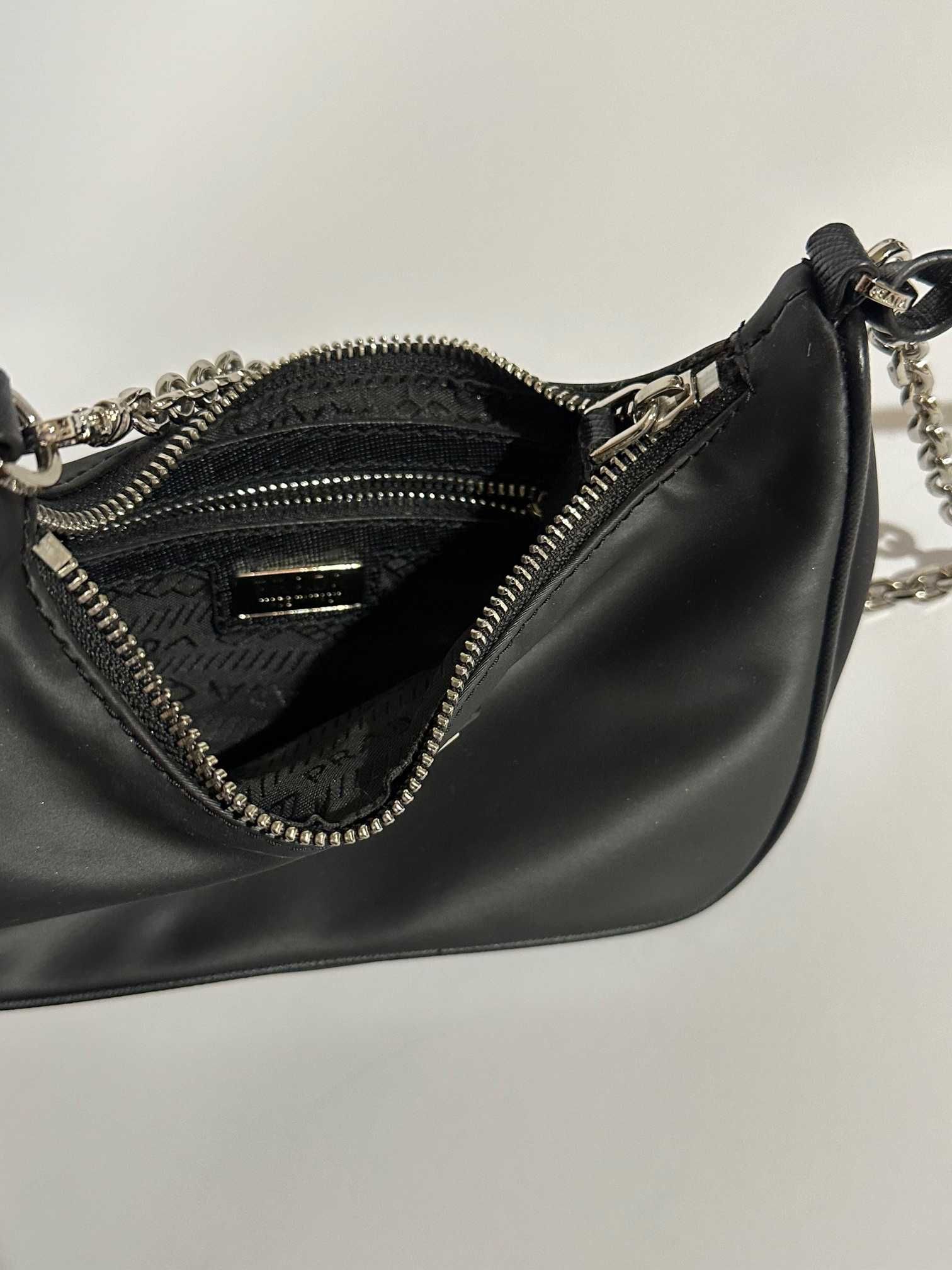 prada re edition - torebka czarna TOP