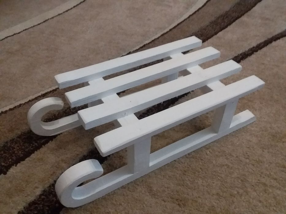 Санки декоративні.