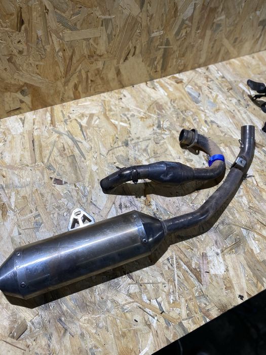 Вихлопна кові гнс 300