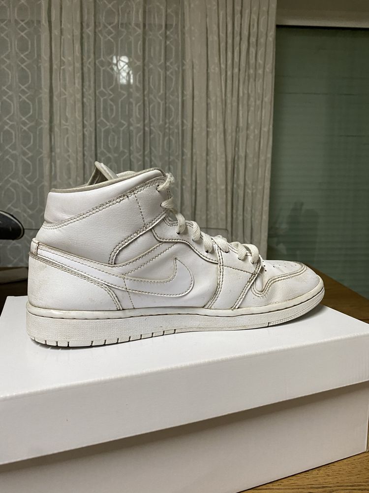 jordan 1 branco com caixa