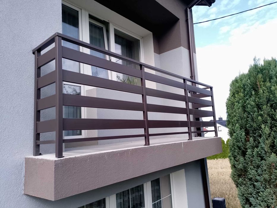 Ogrodzenia, balustrady, brama, furtka, płot.