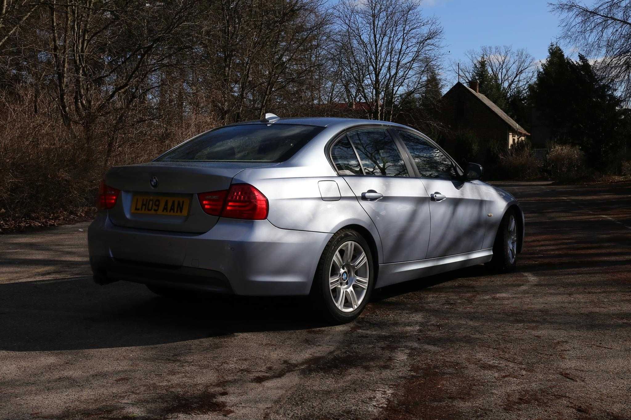 BMW e90 BMW 330i, 200kW N53 2009